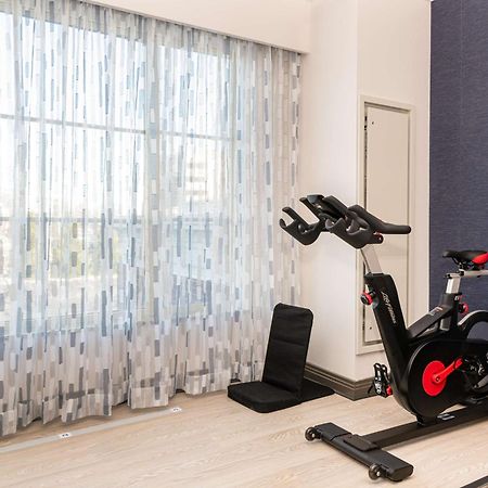 Отель Hilton Columbus/Polaris Экстерьер фото