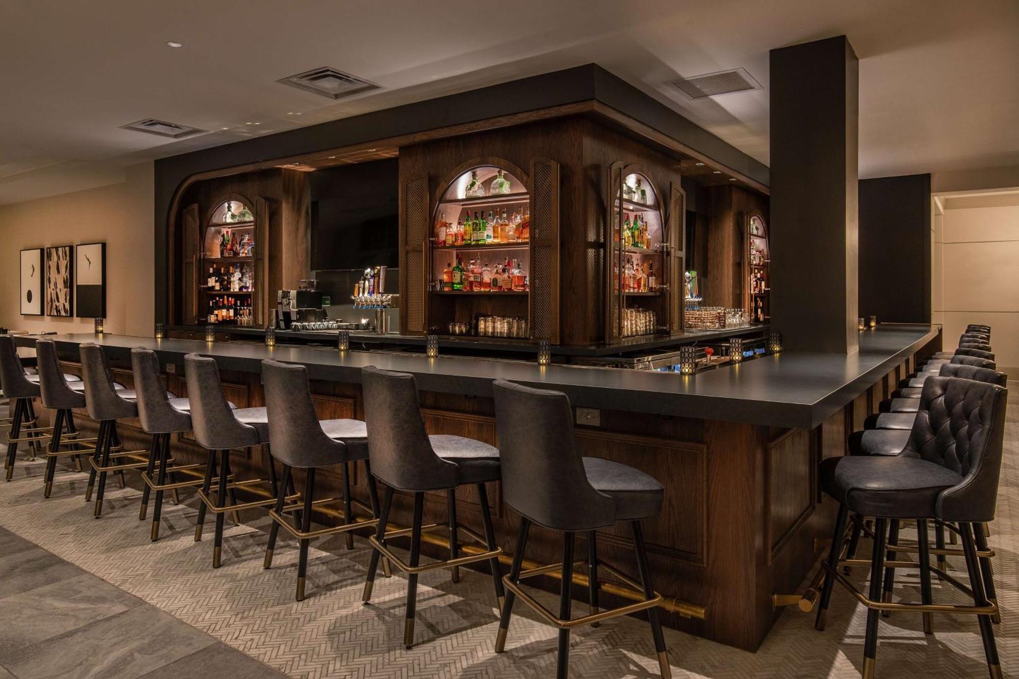 Отель Hilton Columbus/Polaris Экстерьер фото