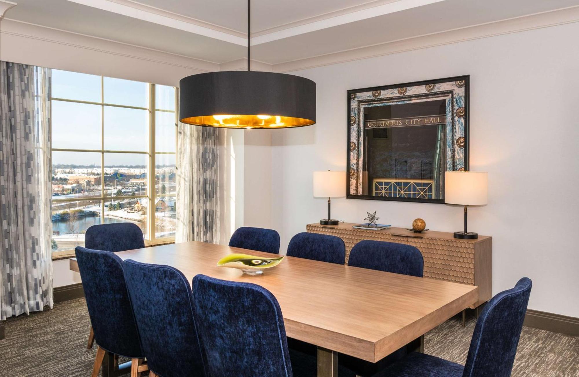Отель Hilton Columbus/Polaris Экстерьер фото
